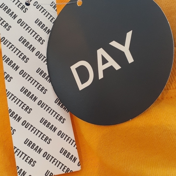 {1} NWT Day The rolling stones Long sleeve tee - Picture 8 of 9